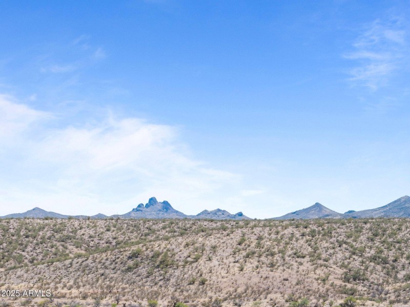 10-web-or-mls-DJI_20250420205329_0043_D