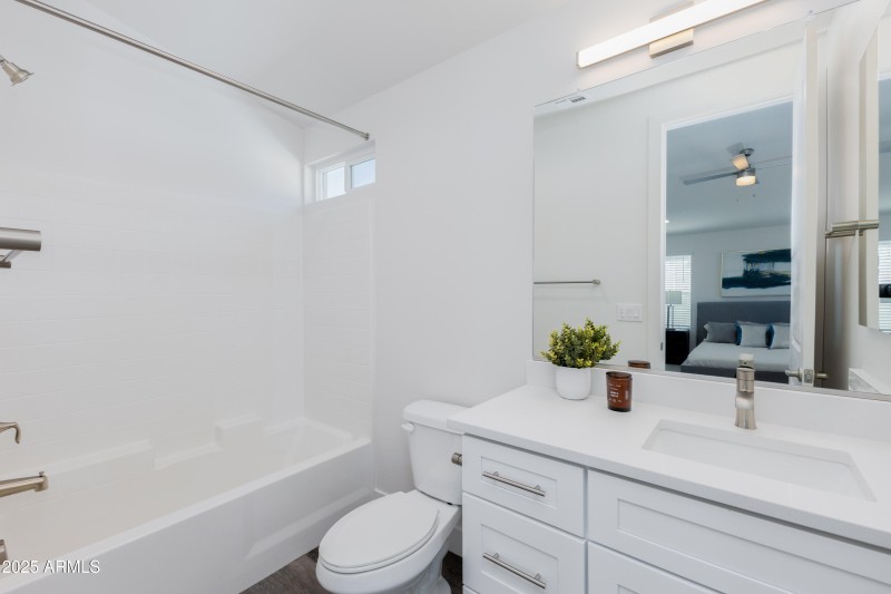 476 S Soho Ln-45
