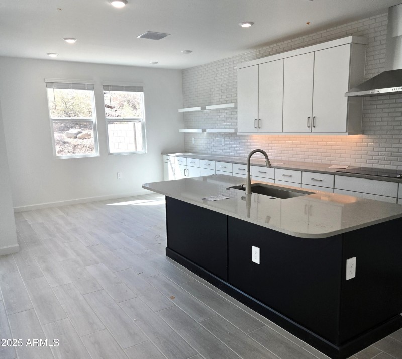 Lot 25 Kitchen
