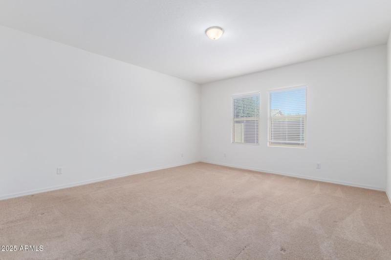 0010-10 - San Miguel