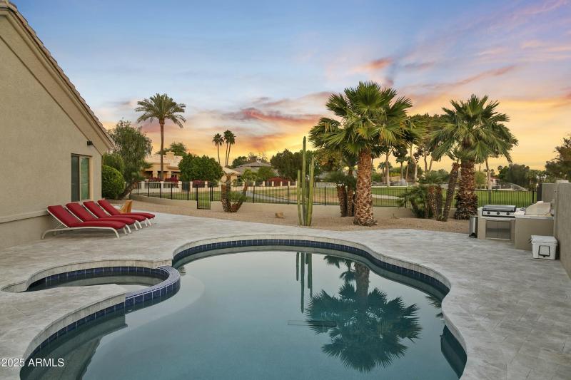 Remodeled Shasta Pool w/ views