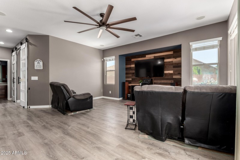 LIVING SPACE -
