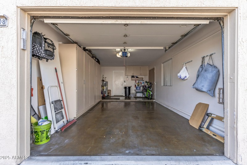 Extra Deep Garage