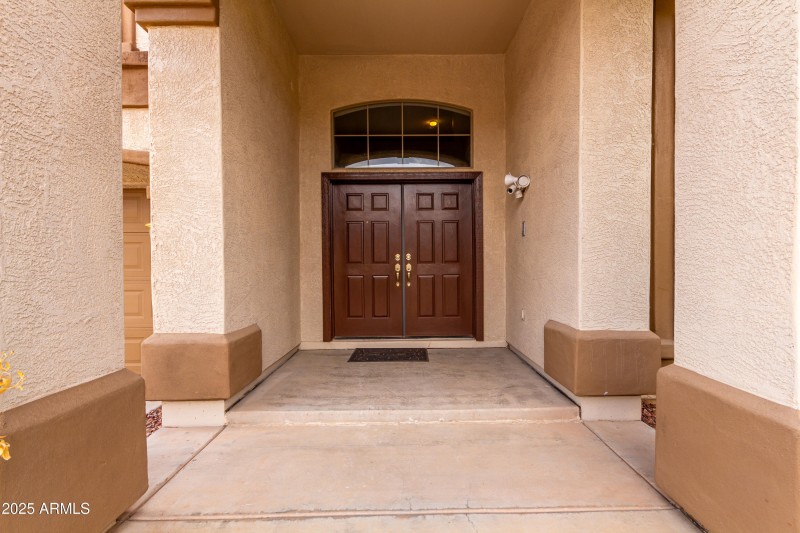 Elegant entrance