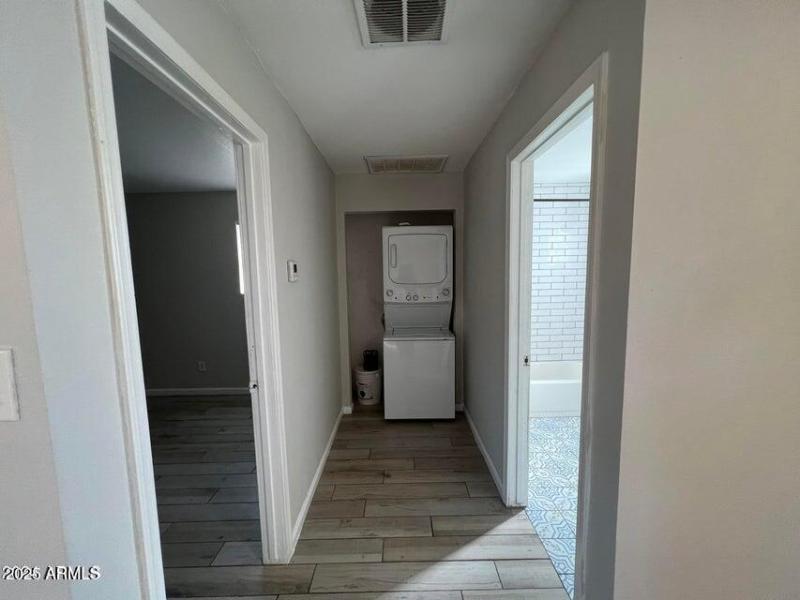 1529 E McKinley GH Pic 11