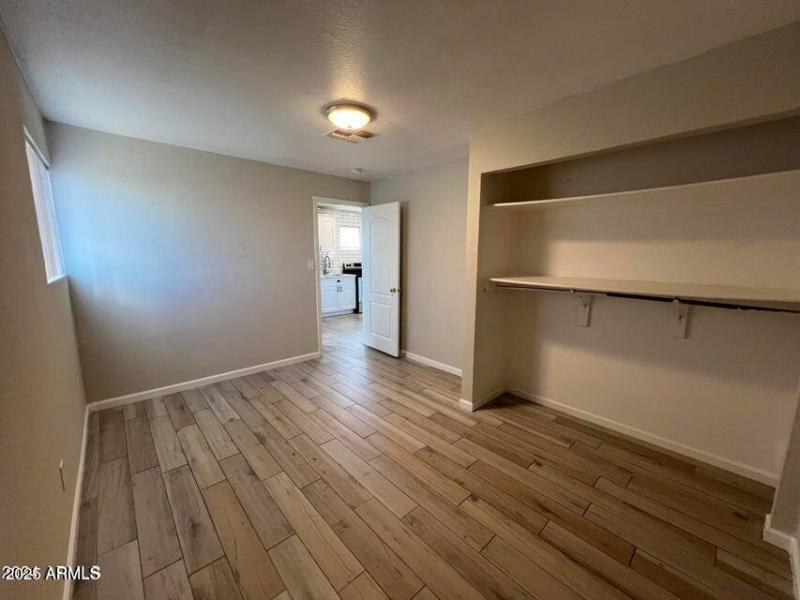 1529 E McKinley GH Pic 9