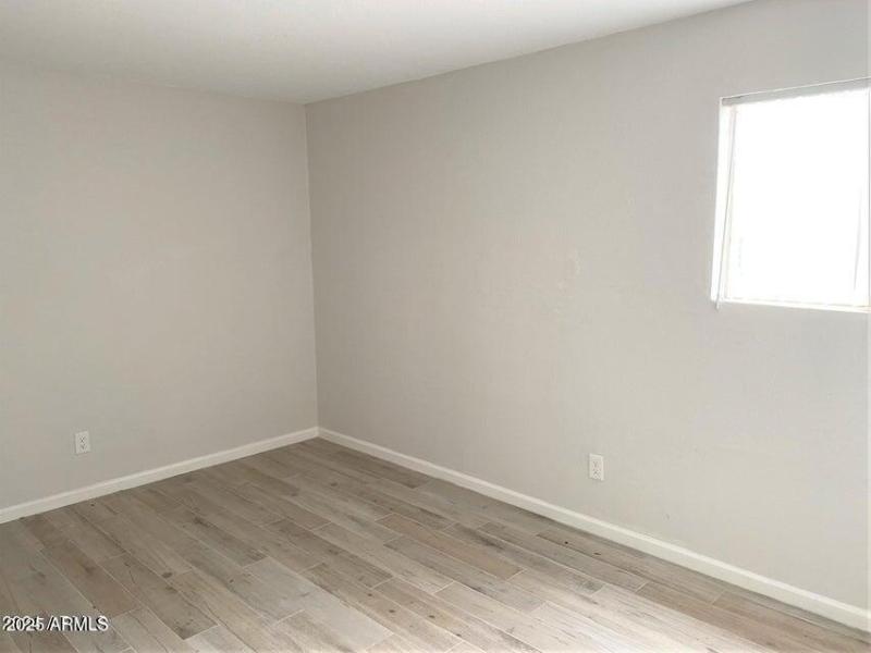 1529 E McKinley GH Pic 7