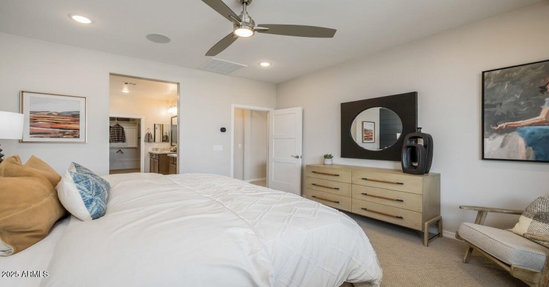 flagstaff-floor-plan-owners-bedroom-bath