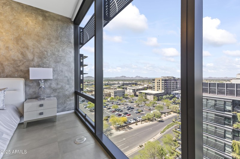 Suite 2