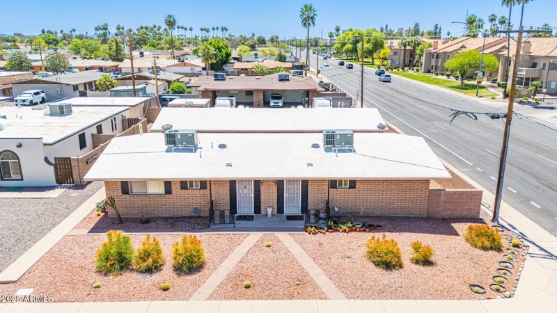 1029 N Mesa Dr - Front