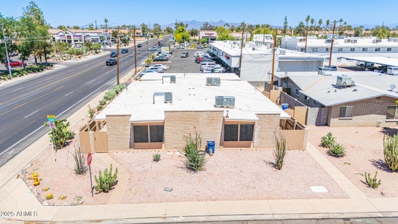 1041 N Mesa Dr - Front