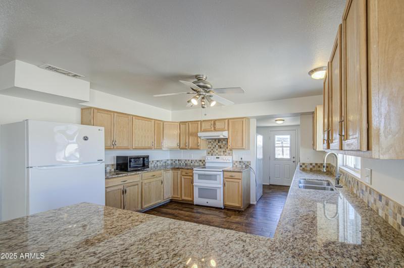 Kitchen 5