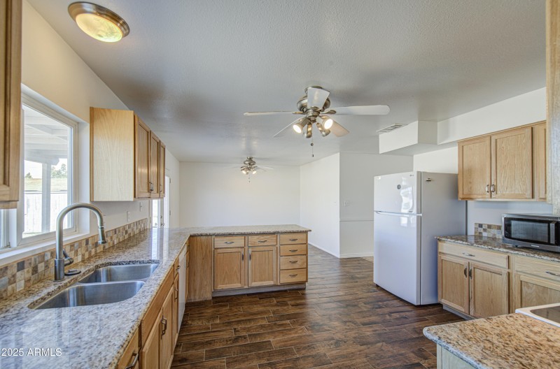 Kitchen 8