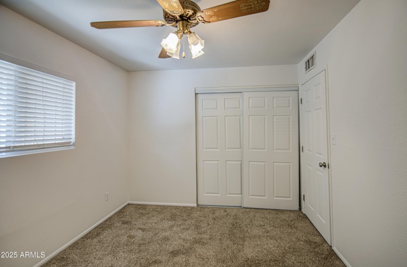 Bedroom 4-pic 2