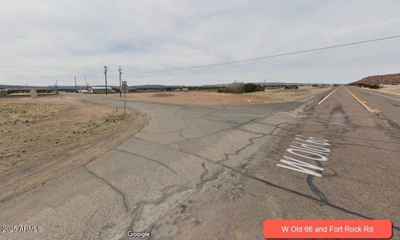 0460 W Old 66 and Fort Rock Rd