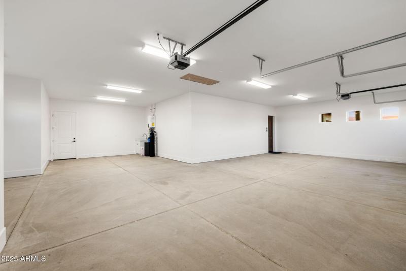 66-Garage