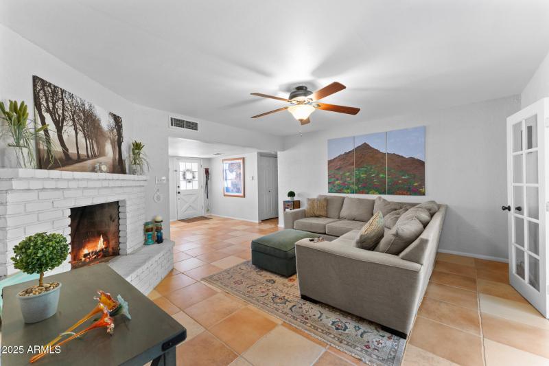 008-living-room