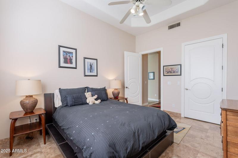 31-web-or-mls-Mountain Stone-31