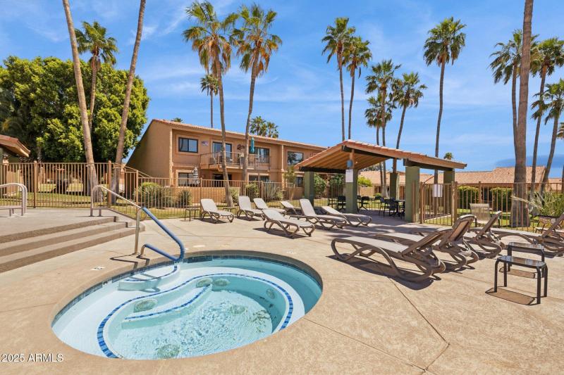 27-web-or-mls-16276-e-rosetta-dr-58