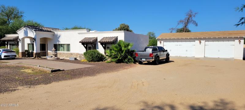 a 67 new garage 4 car 10-21