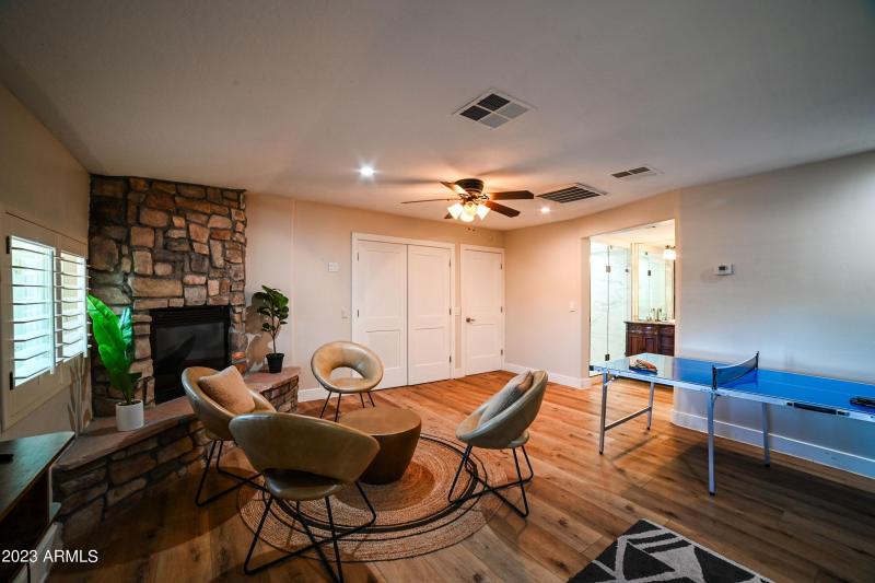 za 67 large master or gm rm walk in ful