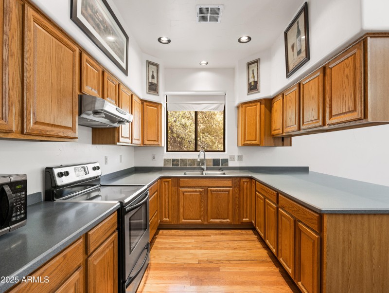 22891 S Lakewood Dr-20