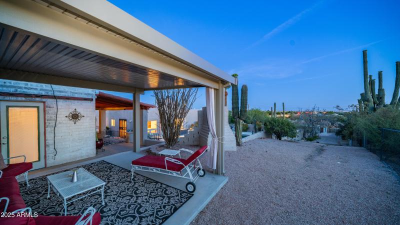 612 N Signal Butte Rd Exterior Photos-10