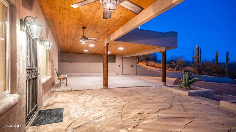 612 N Signal Butte Rd Exterior Photos-16