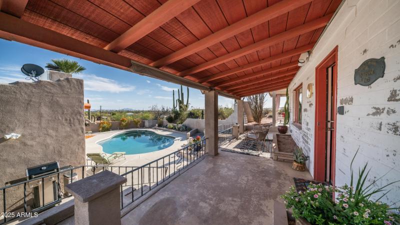 612 N Signal Butte Rd Exterior Photos-35