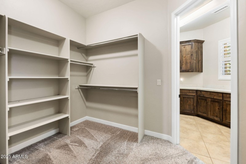 26-Primary Closet (1)