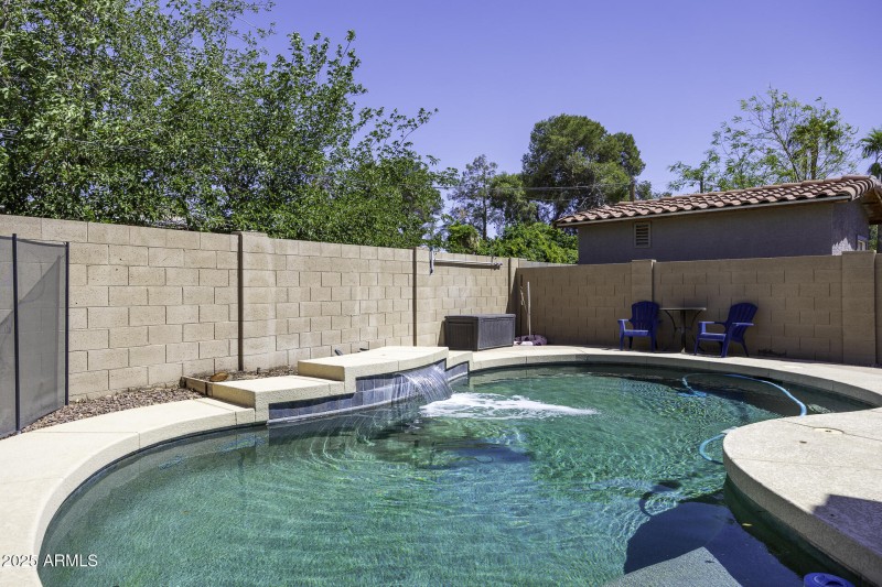 Pool 1