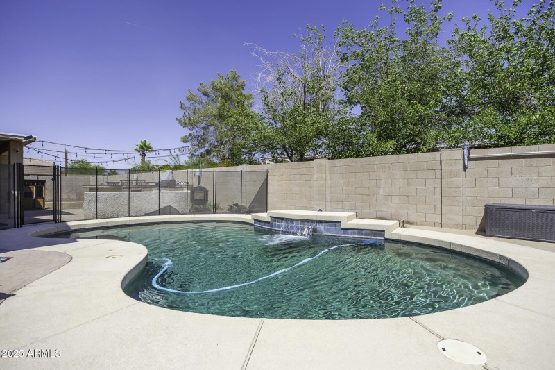 Pool 4