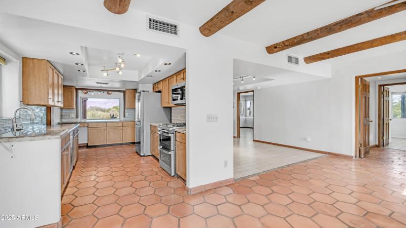 612 N Signal Butte Rd (7)