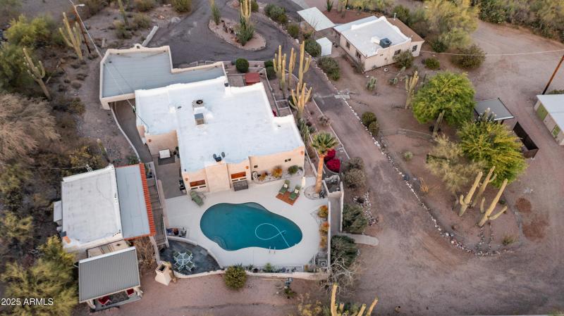 612 N Signal Butte Rd Aerial Photos-11