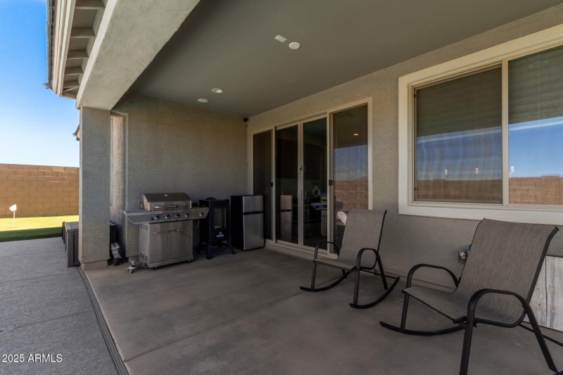 Oversize Patio