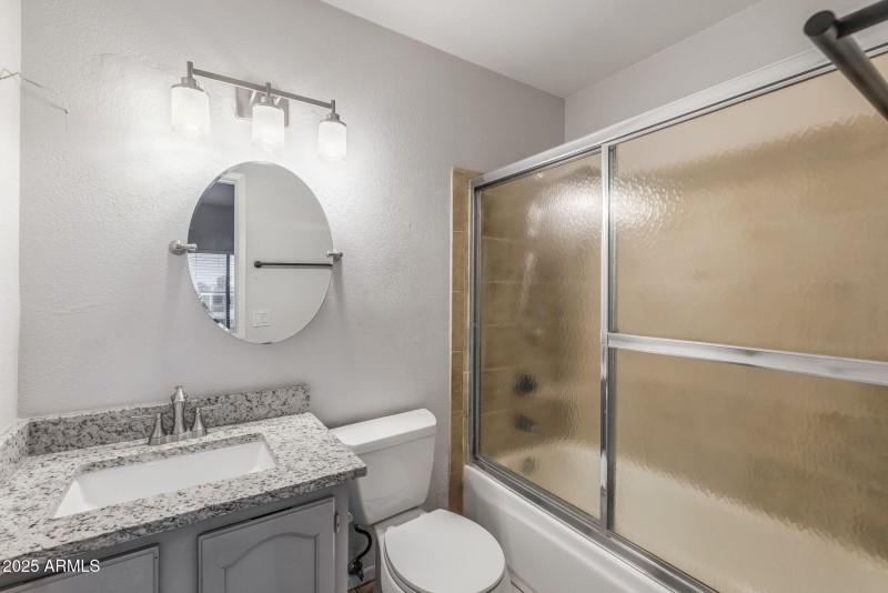 22-web-or-mls-11666 N 28th Dr #295-22