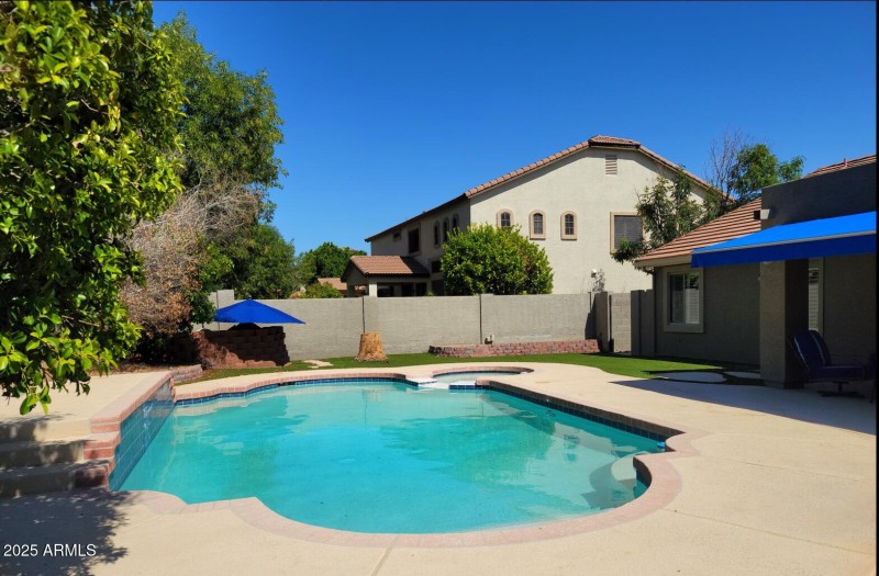 60 Hope Pool