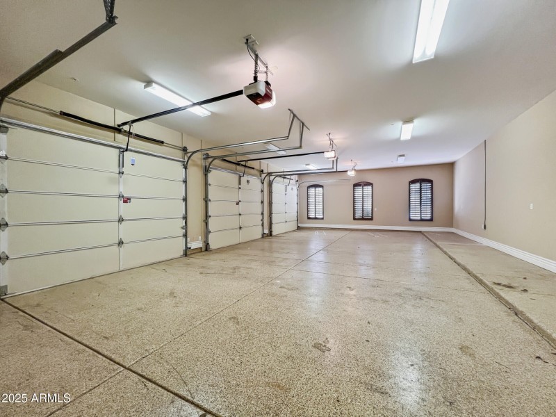 57) 56673-681101ce6960d