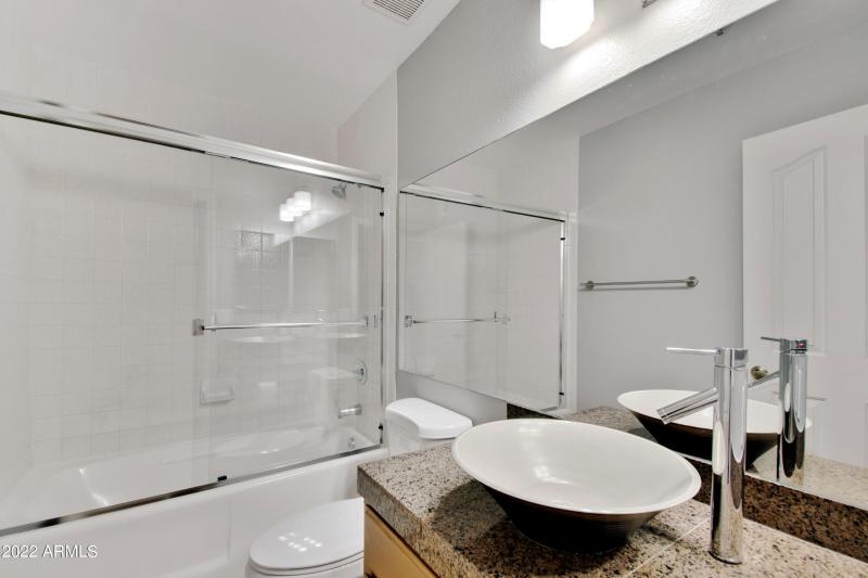 17. GuestBathroom