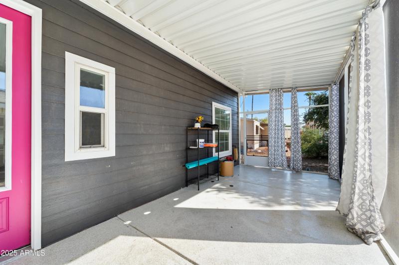 019__201 S Greenfield Rd 215