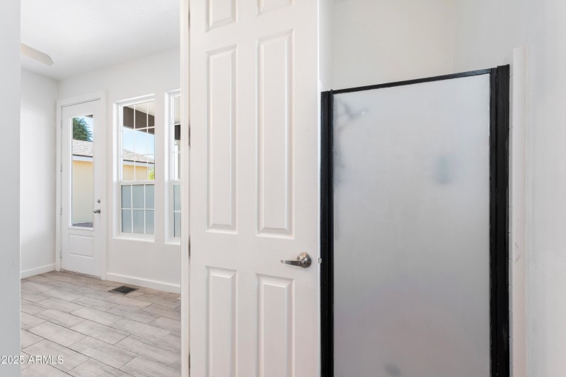 014__201 S Greenfield Rd 215