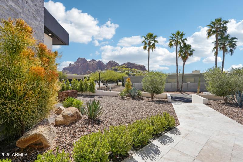 13-print-E Solano Dr-2904-011