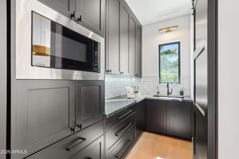 25-print-E Solano Dr-2904-023