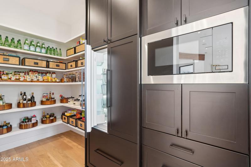 26-print-E Solano Dr-2904-024