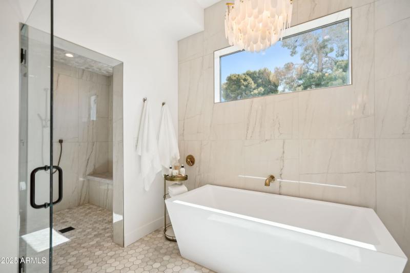 39-print-E Solano Dr-2904-037