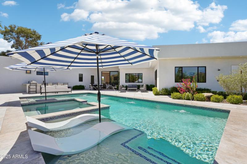 82-print-E Solano Dr-2904-080