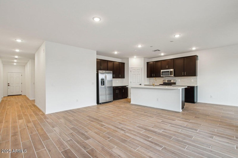 5-web-or-mls-W Old Timer Rd-05042025-005