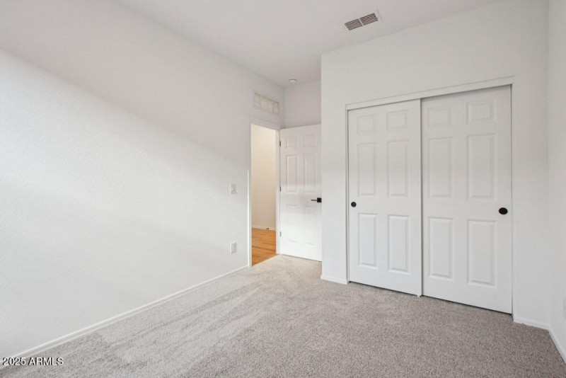 17-web-or-mls-W Old Timer Rd-05042025-01