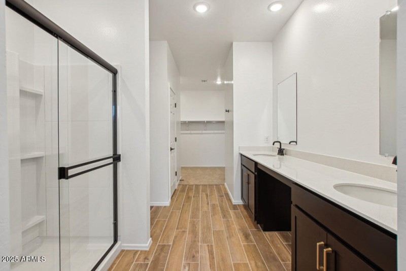 27-web-or-mls-W Old Timer Rd-05042025-02