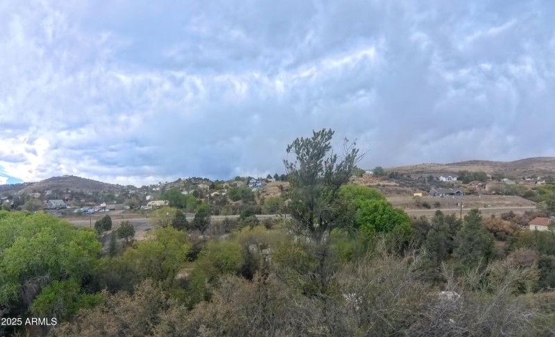 7 Street Level Lot View 7